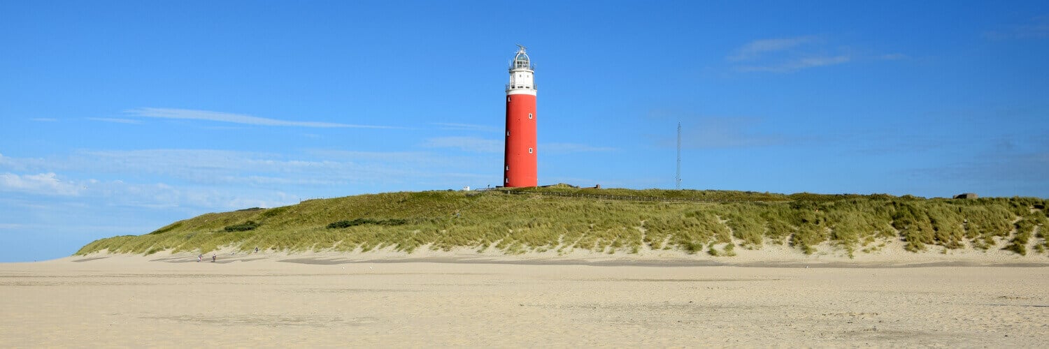 nordholland-insel-texel-strand-mit-leuchtturm