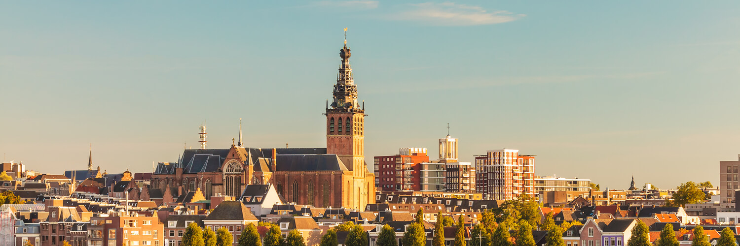 Nijmegen - Die älteste Stadt Hollands kennenlernen Aussicht auf nijmegen bei sonnenuntergang