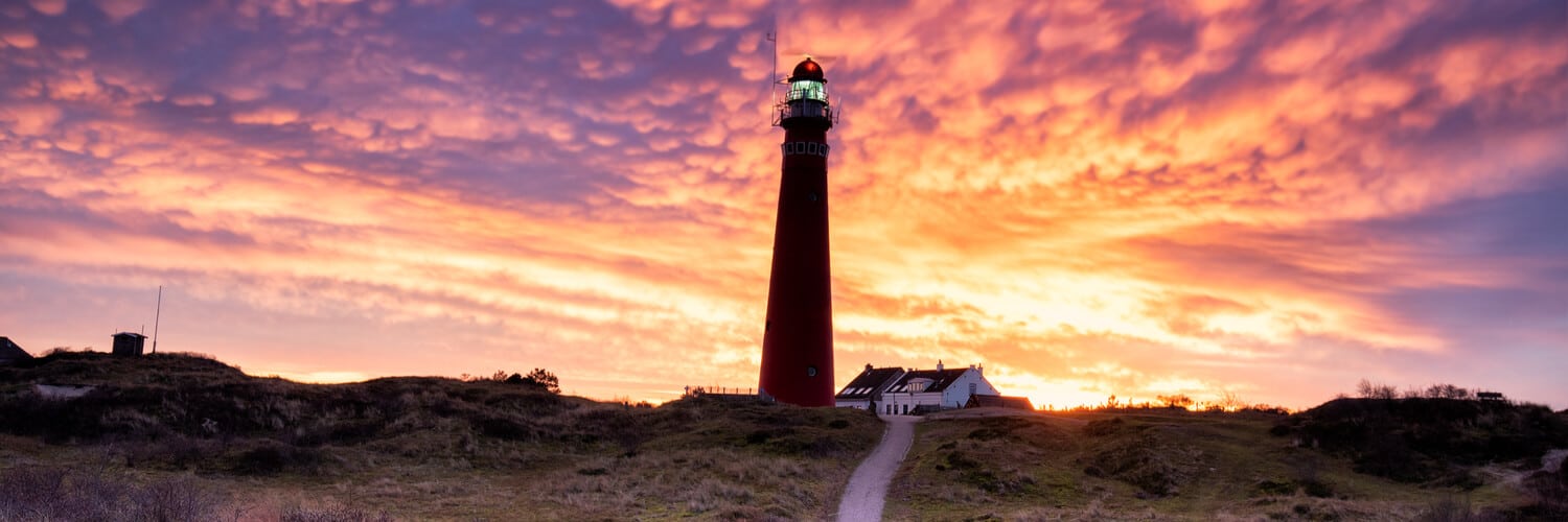 Schiermonnikoog Leuchtturm bei Morgengrauen